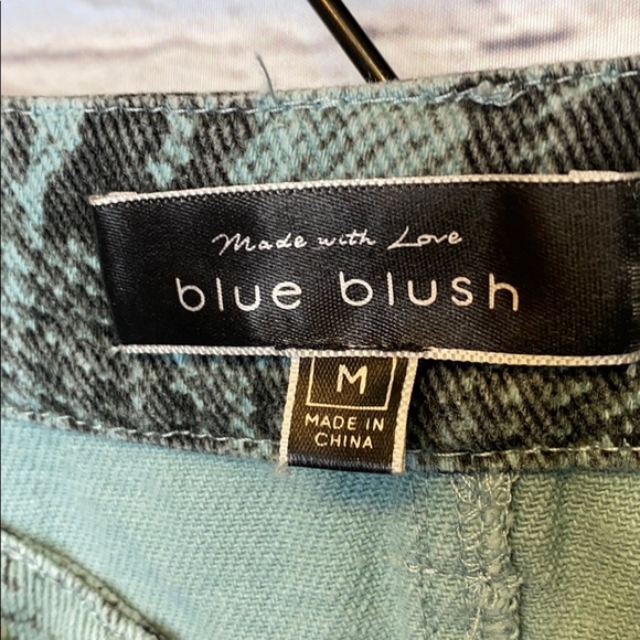 Blue Blush Blue Gray Snake Print Frayed Hem Skirt Size Medium - Picture 13 of 13